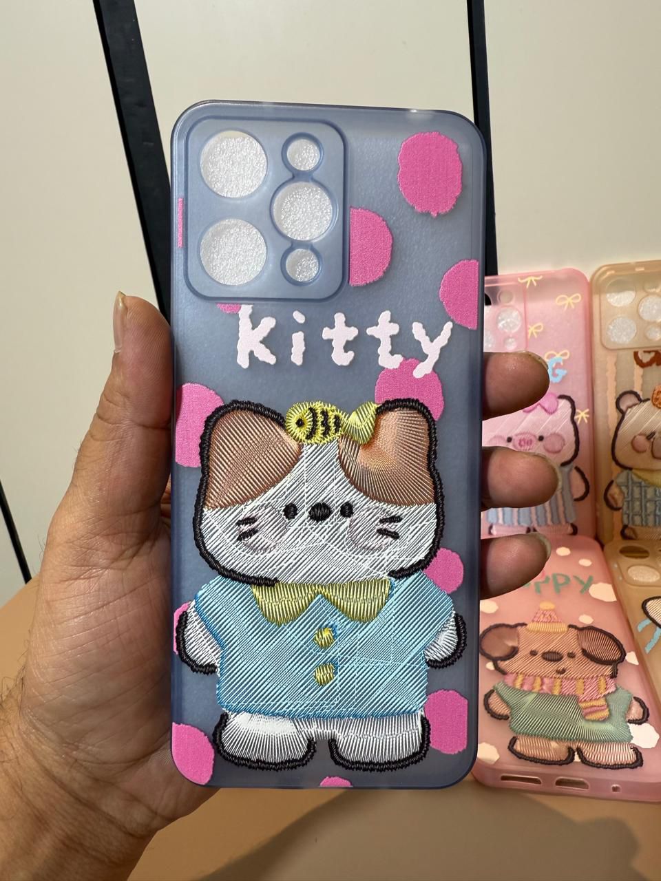 OqAKtIJLSWF5Tfk8RM7.jpg TEDDY TOUCH FEEL WITH CAMERA PROTECTION CASE 126 PCS LOTT PRICE 40*126=5040/- - Image 1