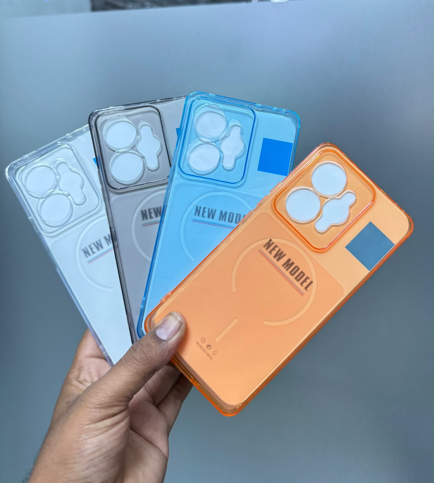 OufNR1Sdec9BcGTlCET.jpg MAGSAFE FROZEN CASE 178 PCS LOTT PRICE 36*178=6408/- - Image 1